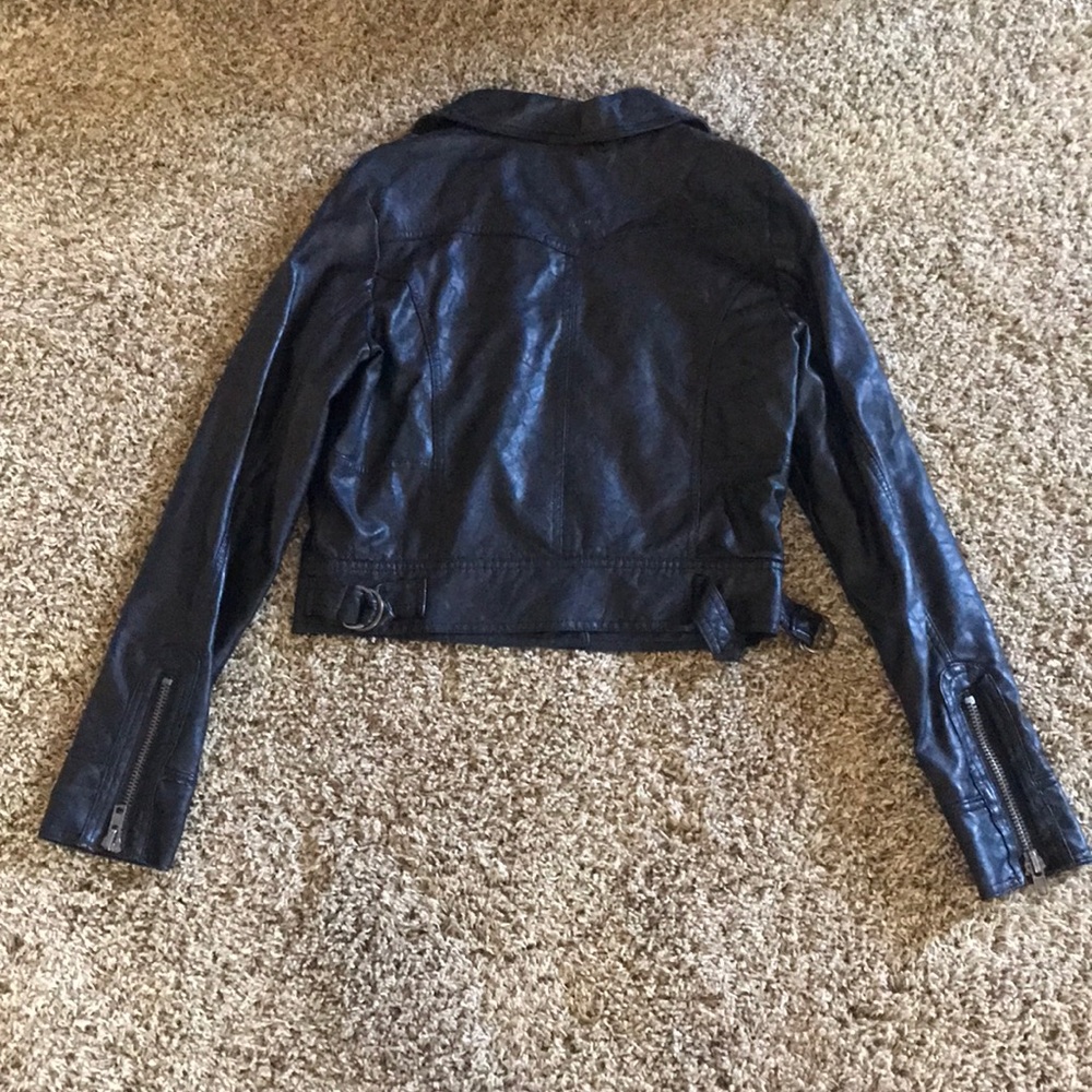 Leather jacket - Picture 2 of 2